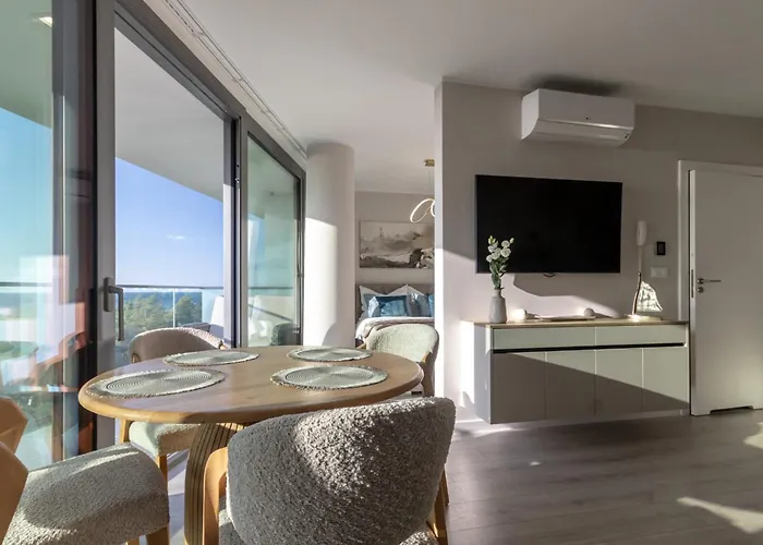 Waveview Premium شقة